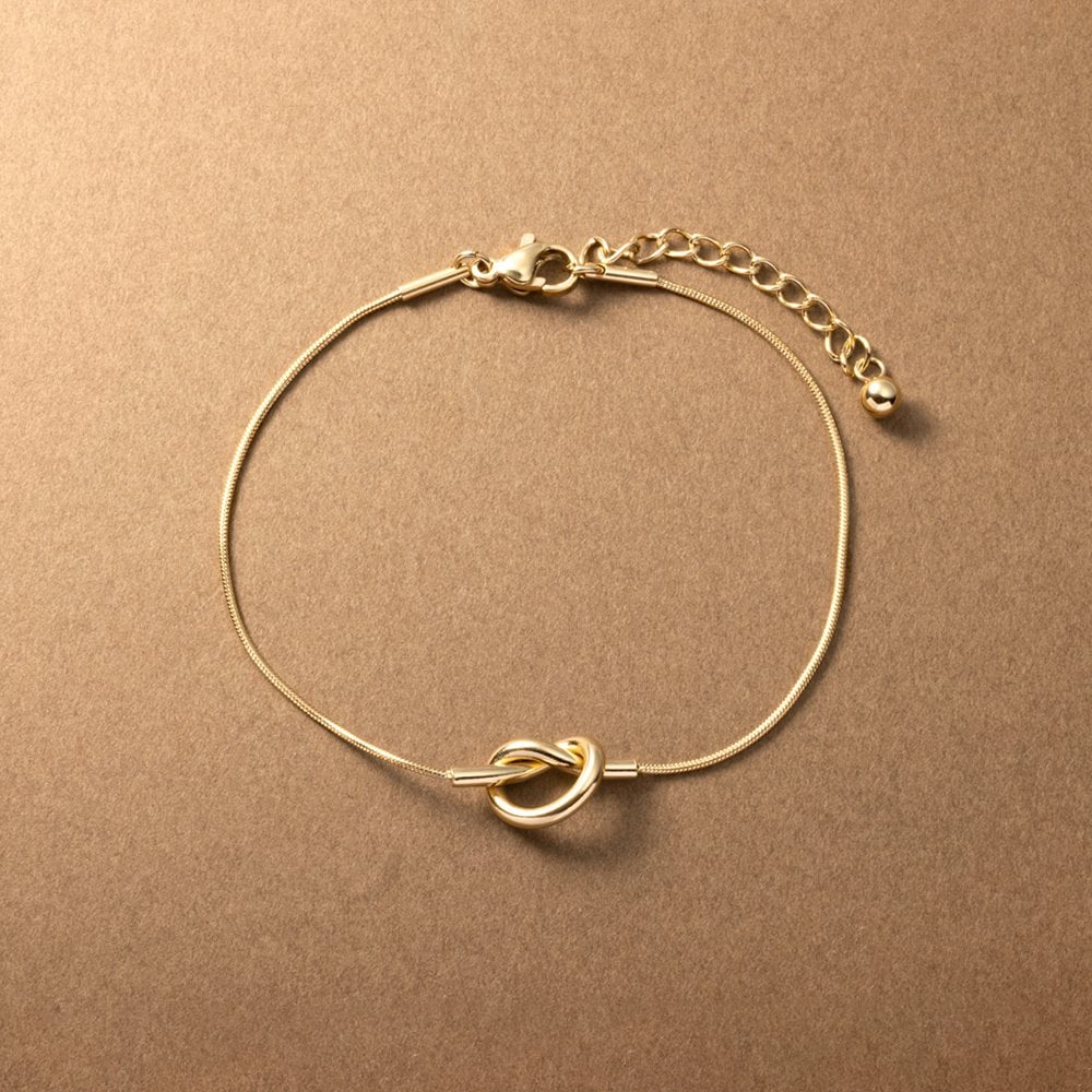 �Υåȥ�����դ��긵�ˤ��ꤲ�ʤ���������Ȥ�ź����֥쥹��åȡ����ʤ䤫�ʥ��͡�����������Ȥ��Ȥ߹�碌������ͤ�ʷ�ϵ����Ф��ޤ������Ӥˤ������ƥ�쥹���ǥǥ��꡼�˳�������Ҥ��ʡ�[��Ϣ���] ��°����륮���б� �⥢���б� �㥢��륮������ ��...