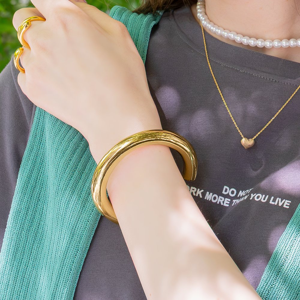 �������������������ܥ�塼�ശ���äפ�ʥ᥿�륪���ץ�Х󥰥롣���˱褦�ǥ����󤬸����ܰʾ�����Ѥ��䤹���ž夬����긵�˱�䤫��¸�ߴ������������ȥ����Ǥ�ȴ����ʤ��ޤȤ�Ƥ���륢���ƥ�Ǥ���[��Ϣ���]  �ե��å���� �������� ���襤�� ��� ��...