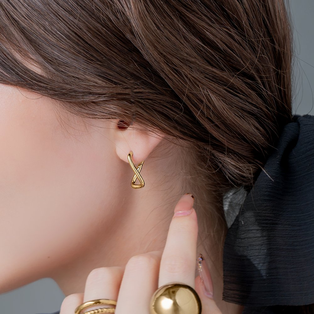 Ω��Ū�ʥ������饤��Υա��ץԥ��������٤ˤ�äư��ݤ��㤦����Ū�ʥե���ब���äȤ��ʤ줿ʷ�ϵ��˻ž夬��Ҥ��ʡ����褯�ܤ�椯�������ǤΥ�������Ȥ˥�������Υǥ�����Ǥ���[��Ϣ���]  �ե��å���� �������� ���襤�� ��� ��ǥ����� ���� ���� ��...