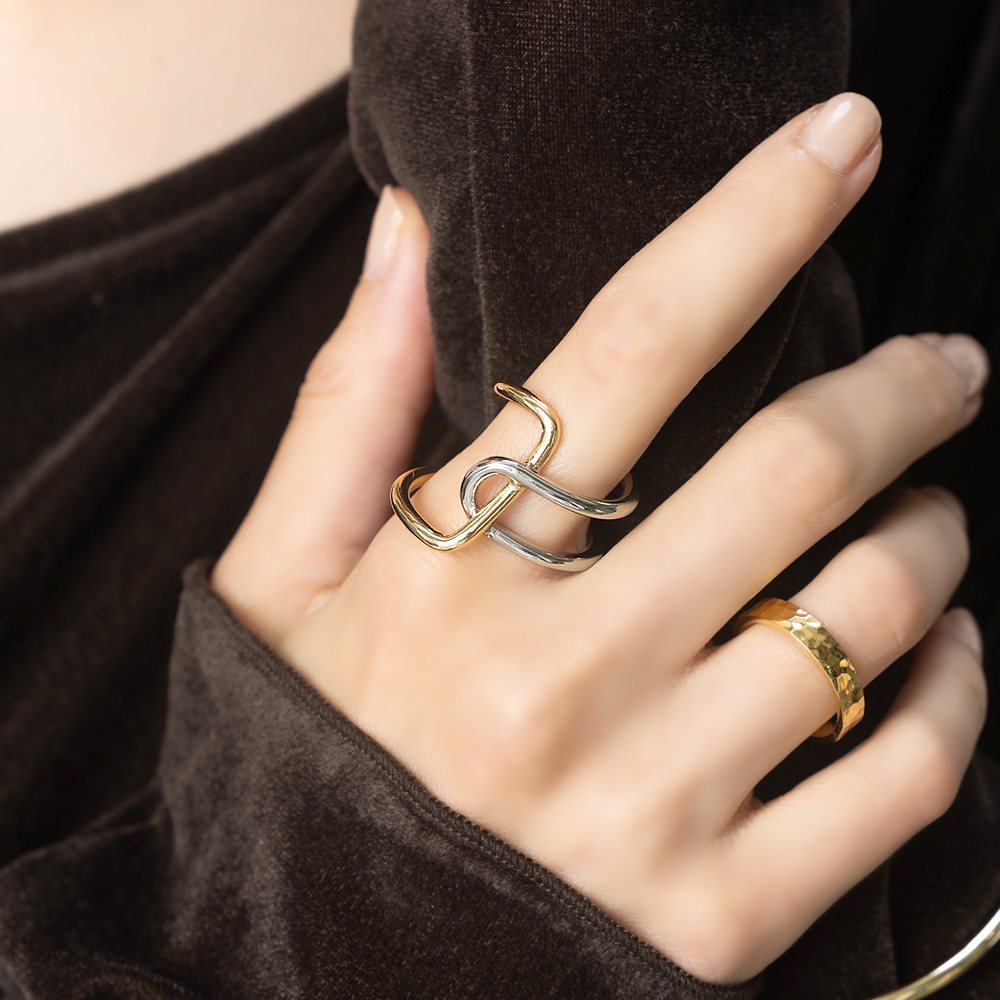 ᥿饤򥯥Ωδߥå顼Υץ󥰡ܥ塼ߡʤˤ䤫ʶ饤󤬽餷ݤˡŪʥǥ󥰤ϡҤȤĤǤޯʼ긵˥饹åפƤޤ[Ϣ] եå ...