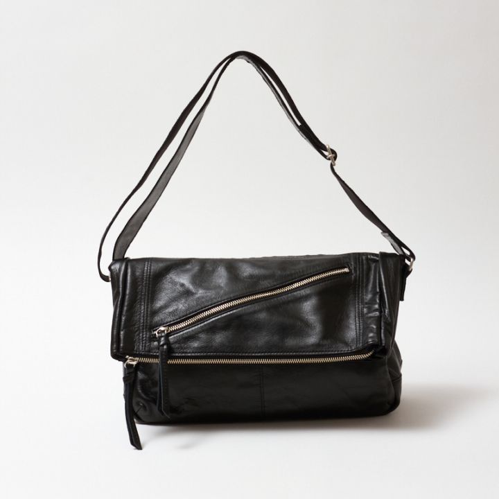 Creed NEW CHROME フラップショルダー ブラック 306C38 #10