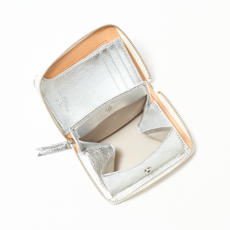 Creed SILVER ラウンドファスナーミドルウォレット シルバー 312C1008