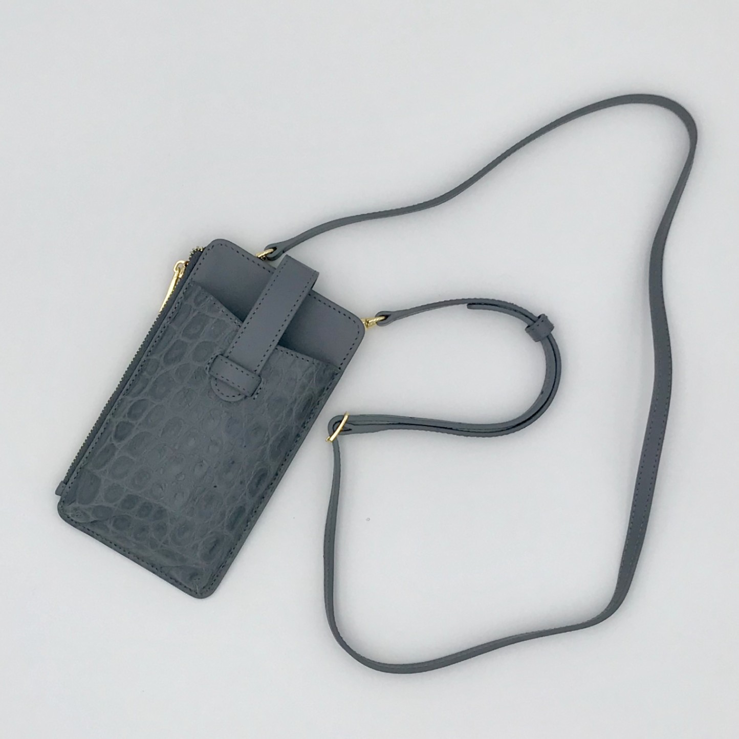 クロコダイル　ショルダーストラップ付スマホケース　グレー