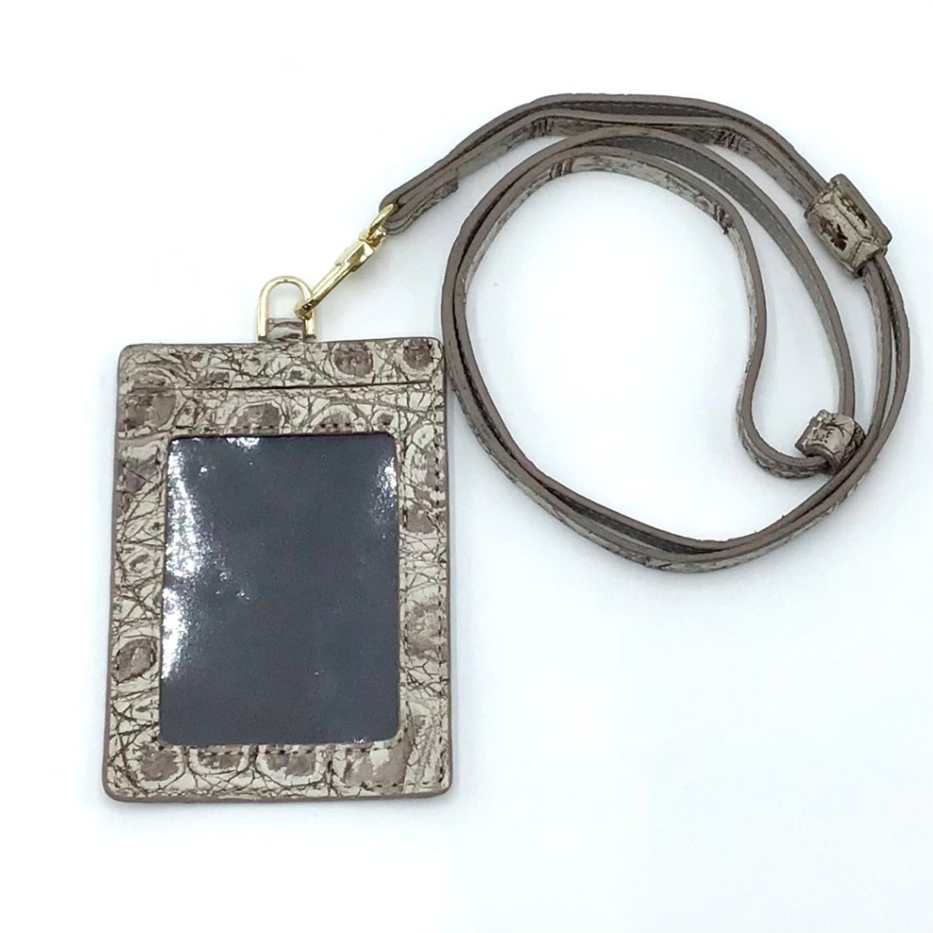 クロコダイル　ストラップ付パスケース　ブラウン