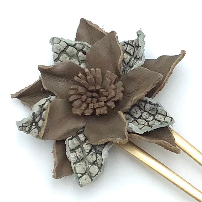 クロコダイル　レザーフラワー　ヘアーアクセサリー　かんざしB-BrownGray01