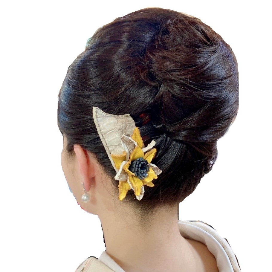 クロコダイル　レザーフラワー　スワロフスキー　ヘアーアクセサリー　かんざしA-WhiteBlack01