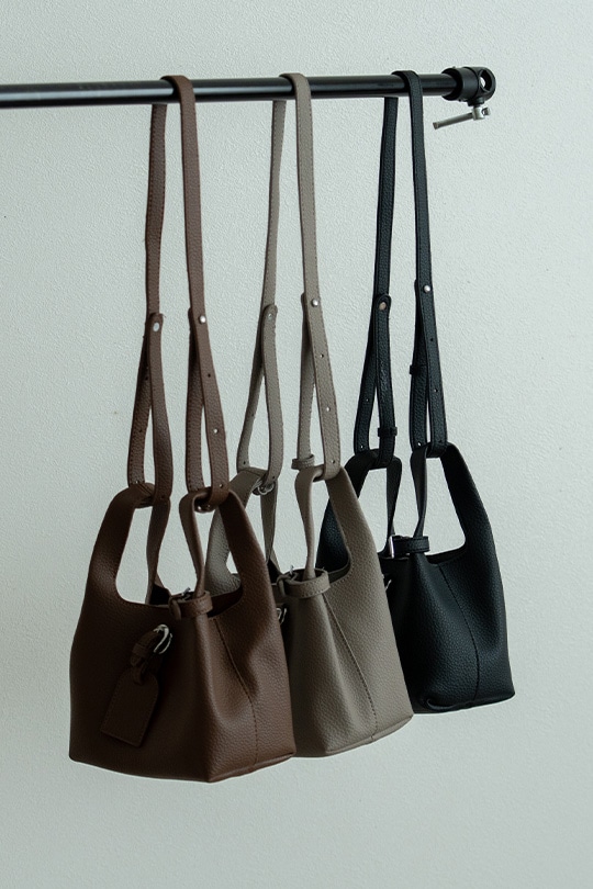 【2/2正午販売～】★先行受注特典50％OFF★ソフトスクエア 2WAY ミニ ハンドバッグ(ポーチ付き) 2WAY キューブバッグ ショルダーバッグ ポーチ付き レディース ハンドバッグ バケツバッグ 斜めがけ 肩掛け フェイクレザー シボ加工 大容量 軽量 鞄 通勤 通学 フォーマル カジュアル