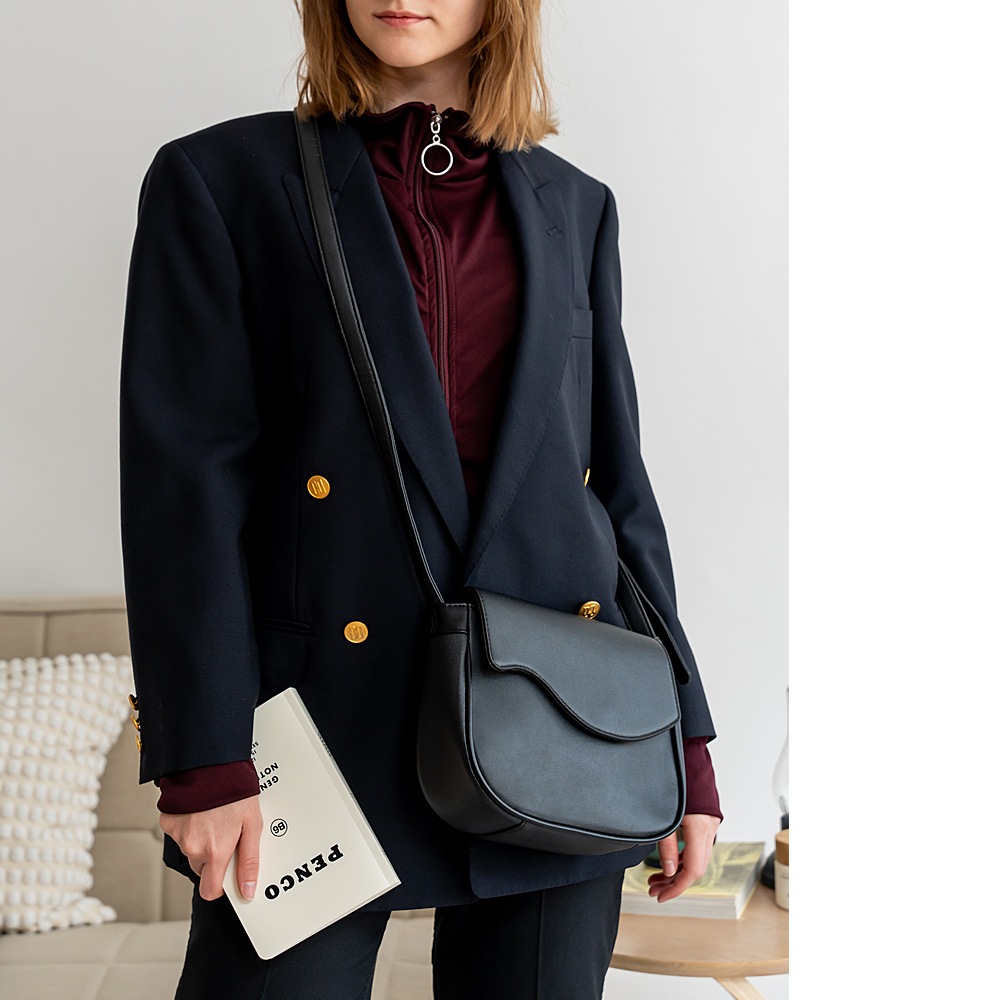 ショルダーバッグ 肩掛け メンズ レディース ショルダー ブランド 小さめ カバン おしゃれ シンプル ミニ バッグ 斜め掛け サコッシュ ミニショルダー スマホ ショルダー 軽い スマホ ポシェット ブラック 黒 コンパクト ショルダーバック