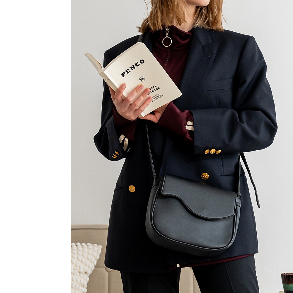 ショルダーバッグ 肩掛け メンズ レディース ショルダー ブランド 小さめ カバン おしゃれ シンプル ミニ バッグ 斜め掛け サコッシュ ミニショルダー スマホ ショルダー 軽い スマホ ポシェット ブラック 黒 コンパクト ショルダーバック