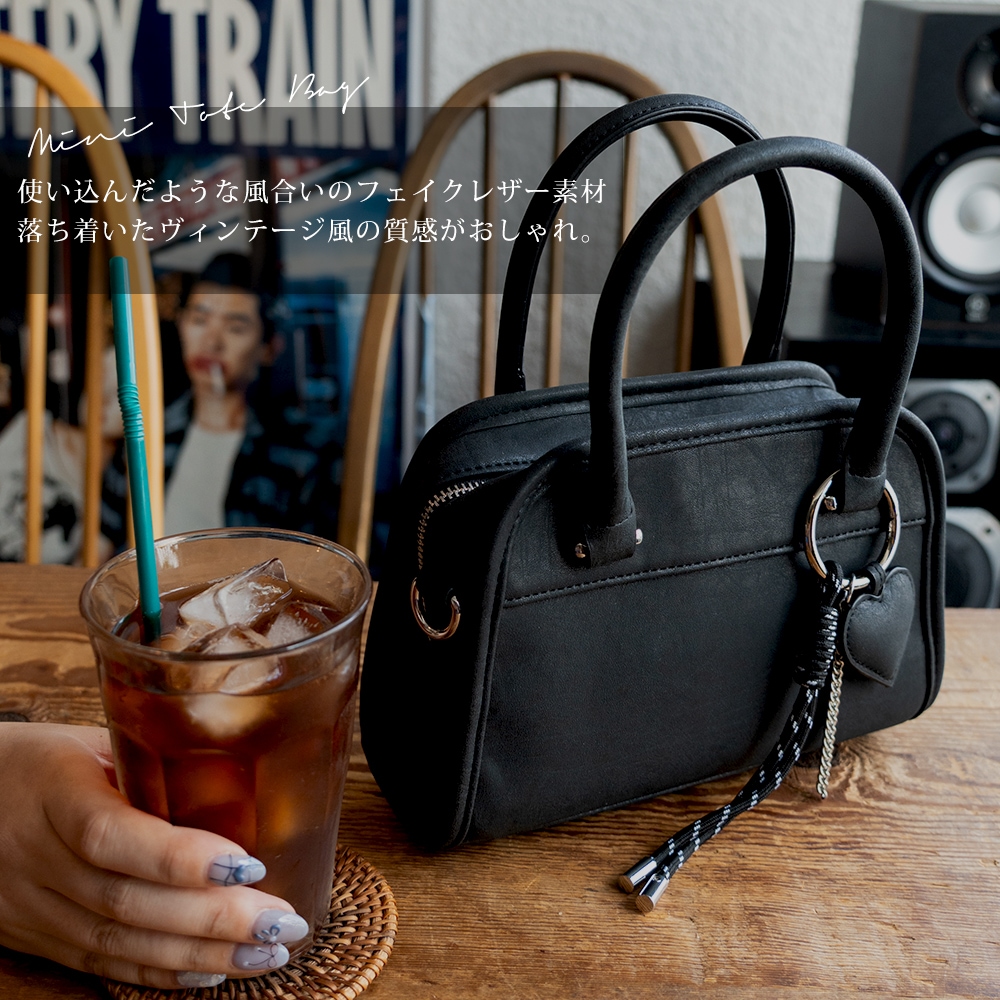 2025-2026AW新作【クーポンで30％OFF】DEVICE 3連チャーム付き ヴィンテージライク ミニボストン ハンドバッグ 2way フェイクレザー レディース 小さめ 軽量 おしゃれ かわいい 人気 通勤 通学 旅行 お出かけ 3連チャーム付き トートバッグ 2wayバッグ ブランド