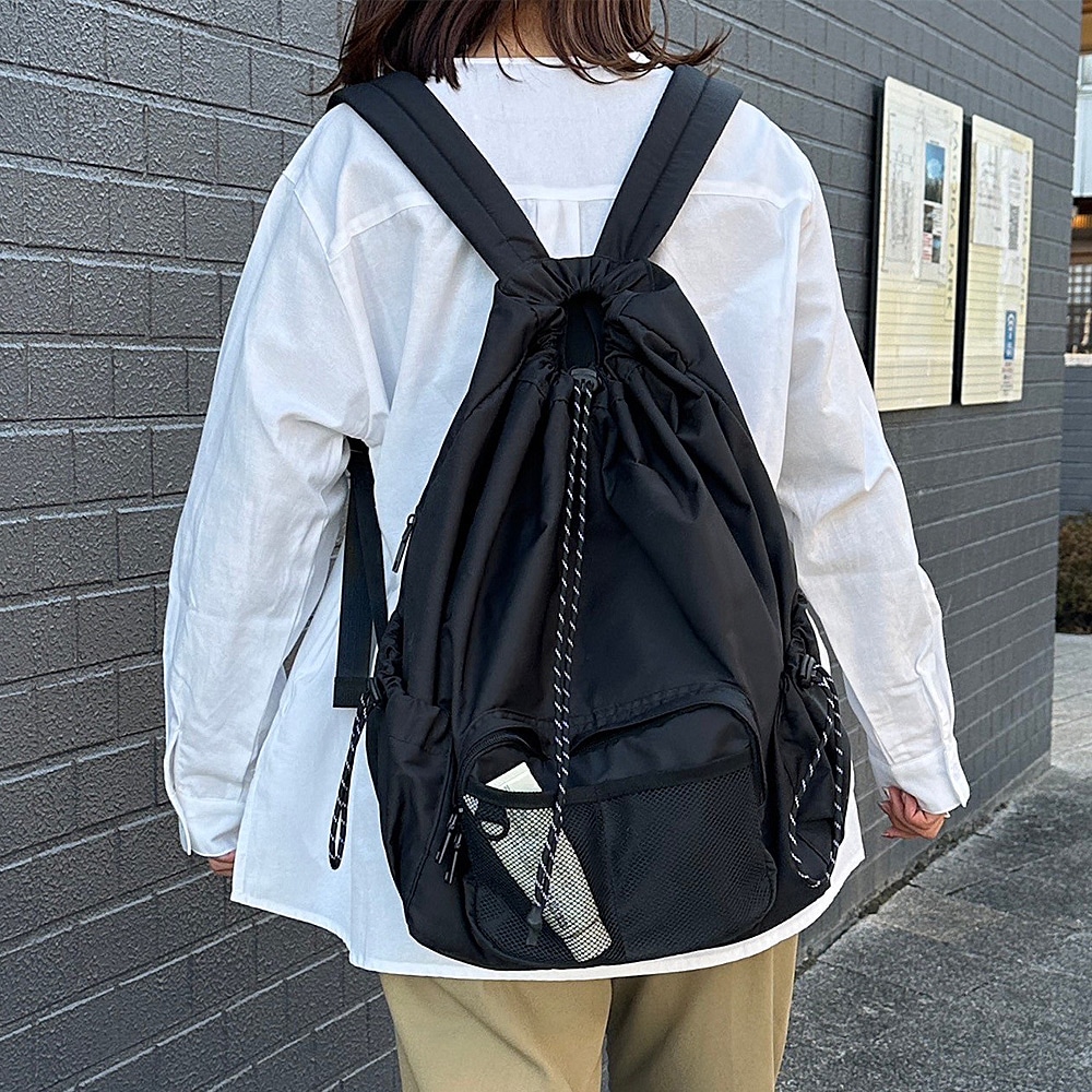 mika×DEVICE ナイロン バックパック  リュック リュックサック 通学 通勤 レディース 女子 大容量 おしゃれ オシャレ a4 軽い かわいい きれいめ 軽量 ナイロン ママ 無地 大人 マザーズバッグ ママリュック 大人 ブランド 旅行 黒 韓国 高校生 10代 20代 30代 40代 50代 巾着 ドロスト