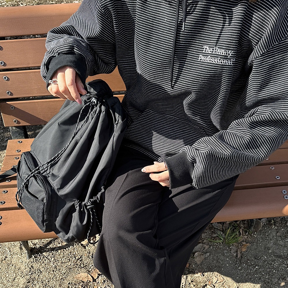 mika×DEVICE ナイロン バックパック  リュック リュックサック 通学 通勤 レディース 女子 大容量 おしゃれ オシャレ a4 軽い かわいい きれいめ 軽量 ナイロン ママ 無地 大人 マザーズバッグ ママリュック 大人 ブランド 旅行 黒 韓国 高校生 10代 20代 30代 40代 50代 巾着 ドロスト