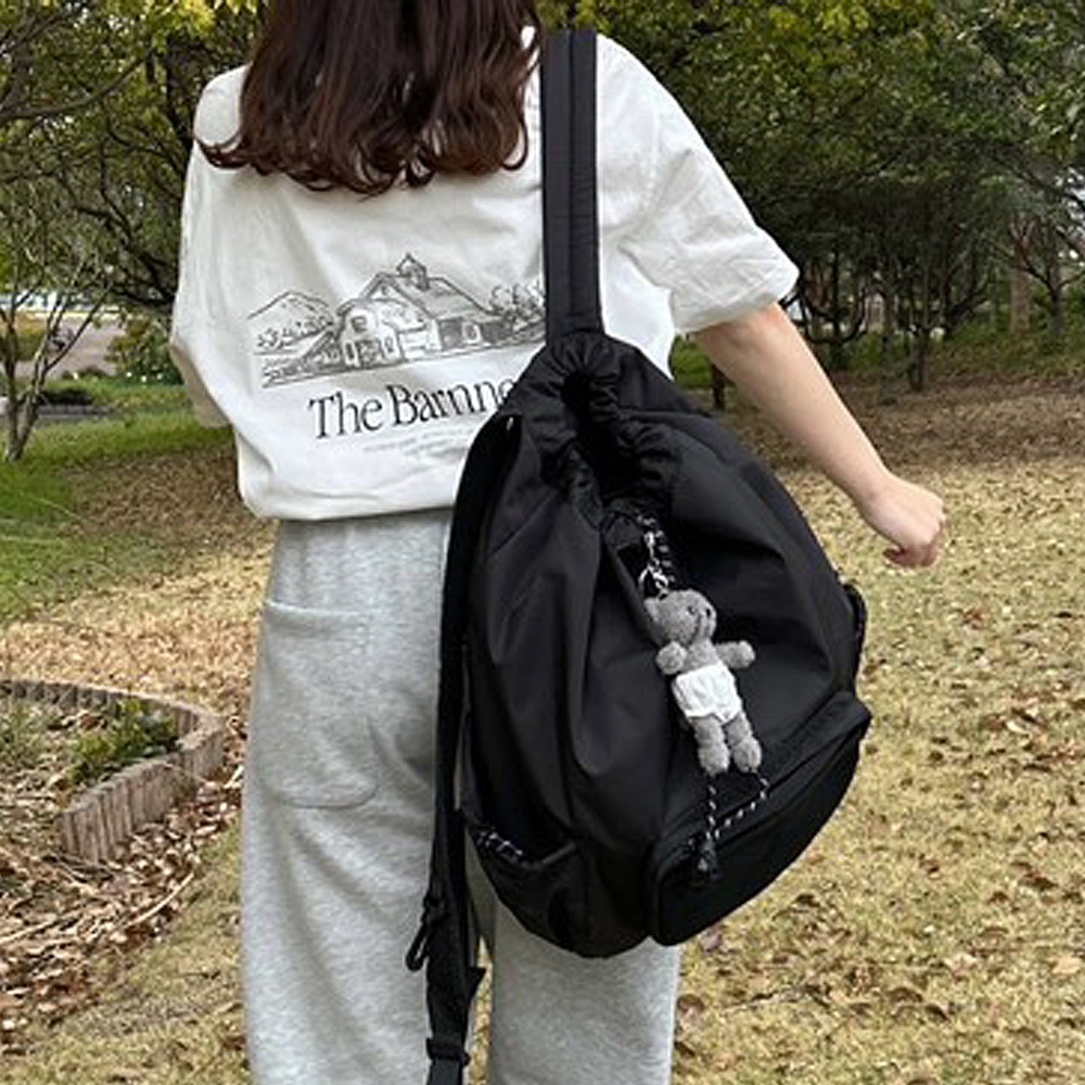 mika×DEVICE ナイロン バックパック  リュック リュックサック 通学 通勤 レディース 女子 大容量 おしゃれ オシャレ a4 軽い かわいい きれいめ 軽量 ナイロン ママ 無地 大人 マザーズバッグ ママリュック 大人 ブランド 旅行 黒 韓国 高校生 10代 20代 30代 40代 50代 巾着 ドロスト