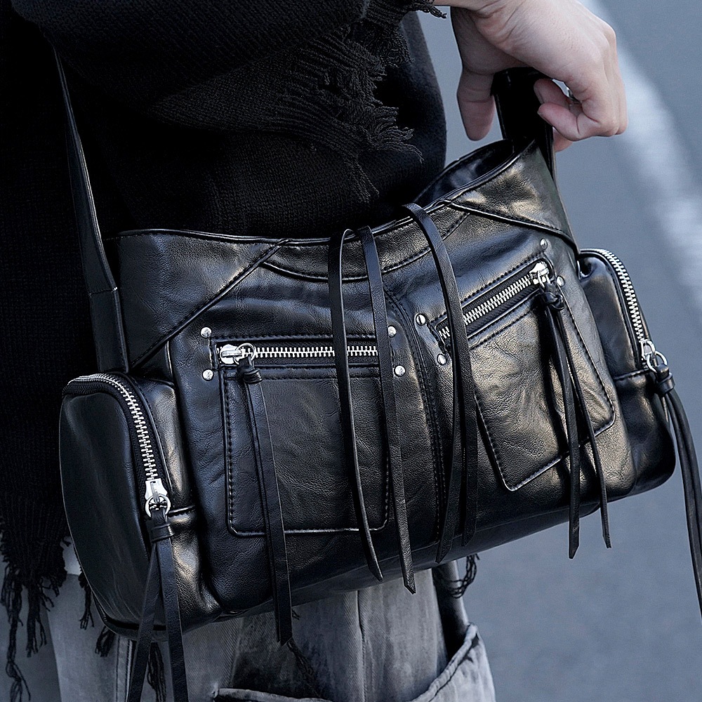 Renameシルバーマルチファスナーデザイン ショルダーバッグ ショルダーバッグ バッグ ワンショルダー レディース メンズ 2way 通勤  肩掛け 斜めがけバッグ 大人 通学 大容量 大きめ 通勤トート ポケット多い トレンドバッグ メッセンジャーバッグ マルチジップバッグ Y2Kバッグ