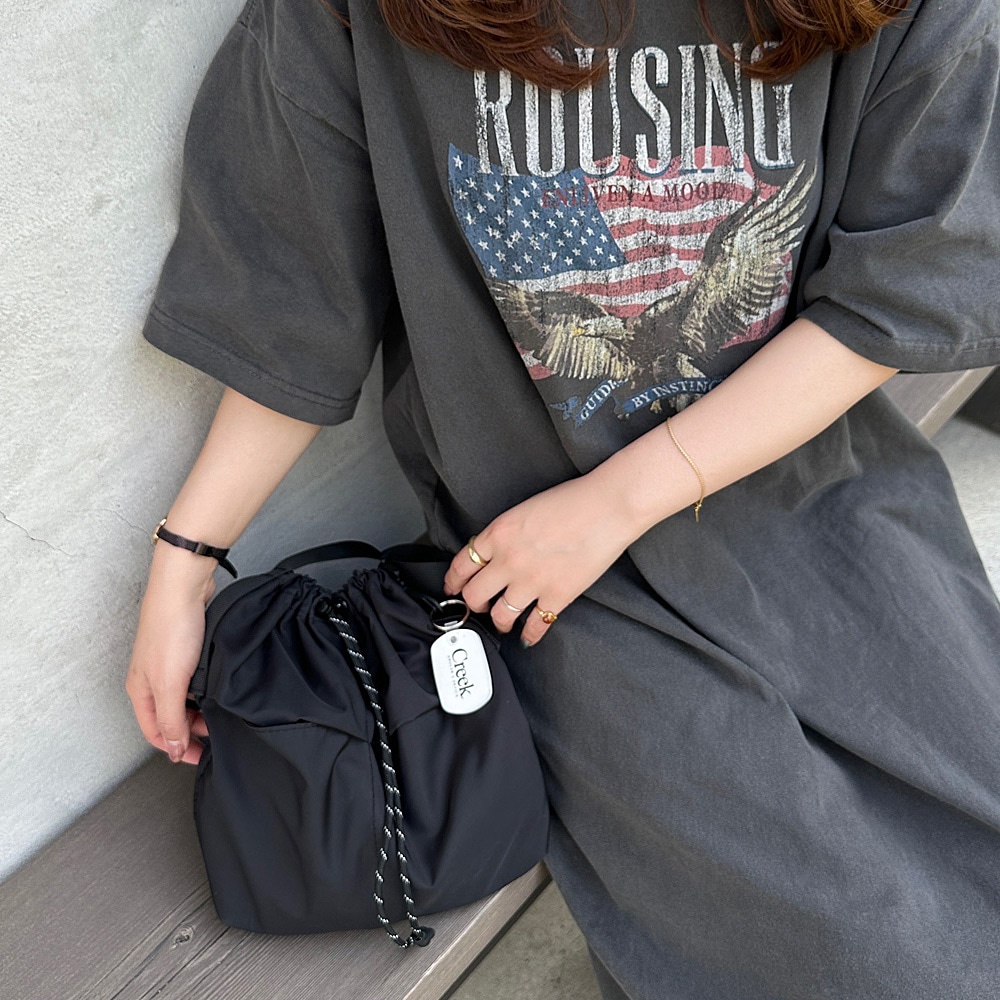 Rename カラビナ付き パラコード巾着 ナイロンショルダーバッグ ショルダーバッグ 巾着バッグ メンズ レディース 軽量 斜めがけ ミニショルダーバッグ パラコード 黒 カジュアル 巾着ショルダーバッグ ナイロン 軽量ドローストリングバッグ ユニセックス サブバッグ 高見え ボディバッグ