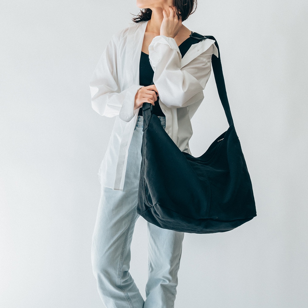 【30％OFFクーポン】 ショルダーバッグ キャンバス メンズ レディース 帆布 ショルダー バッグ メッセンジャーバッグ 大人 斜めがけバッグ ワンショルダーバッグ 軽量 布 大きめ A4 通勤 通学 おしゃれ カジュアル 大容量 肩掛け 韓国ファッション