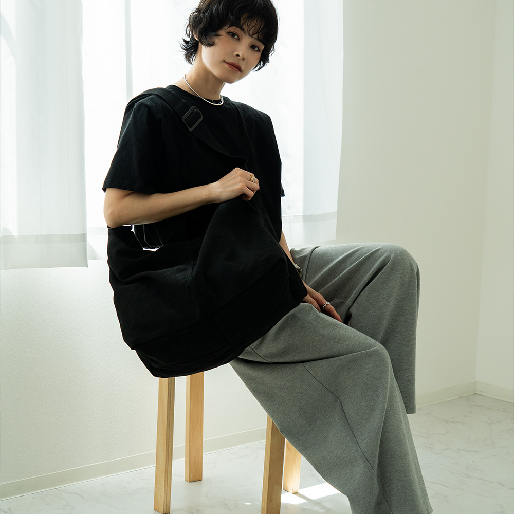 《SummerSale 50％OFF まとめ買いで最大＋20％OFF》 ショルダーバッグ キャンバス メンズ レディース 帆布 ショルダー バッグ メッセンジャーバッグ 大人 斜めがけバッグ ワンショルダーバッグ 軽量 布 大きめ A4 通勤 通学 おしゃれ 大容量 肩掛け 韓国ファッション