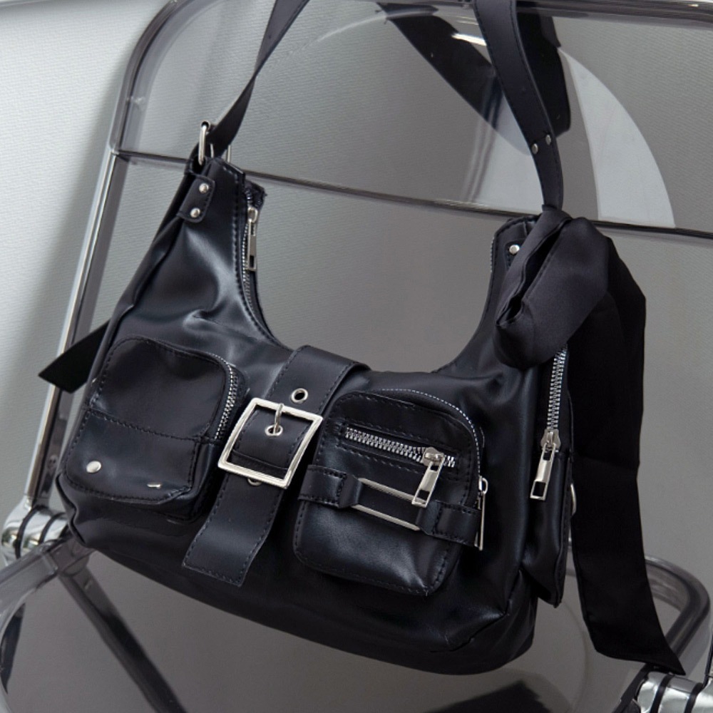 ベルトデザイン ショルダーバッグ