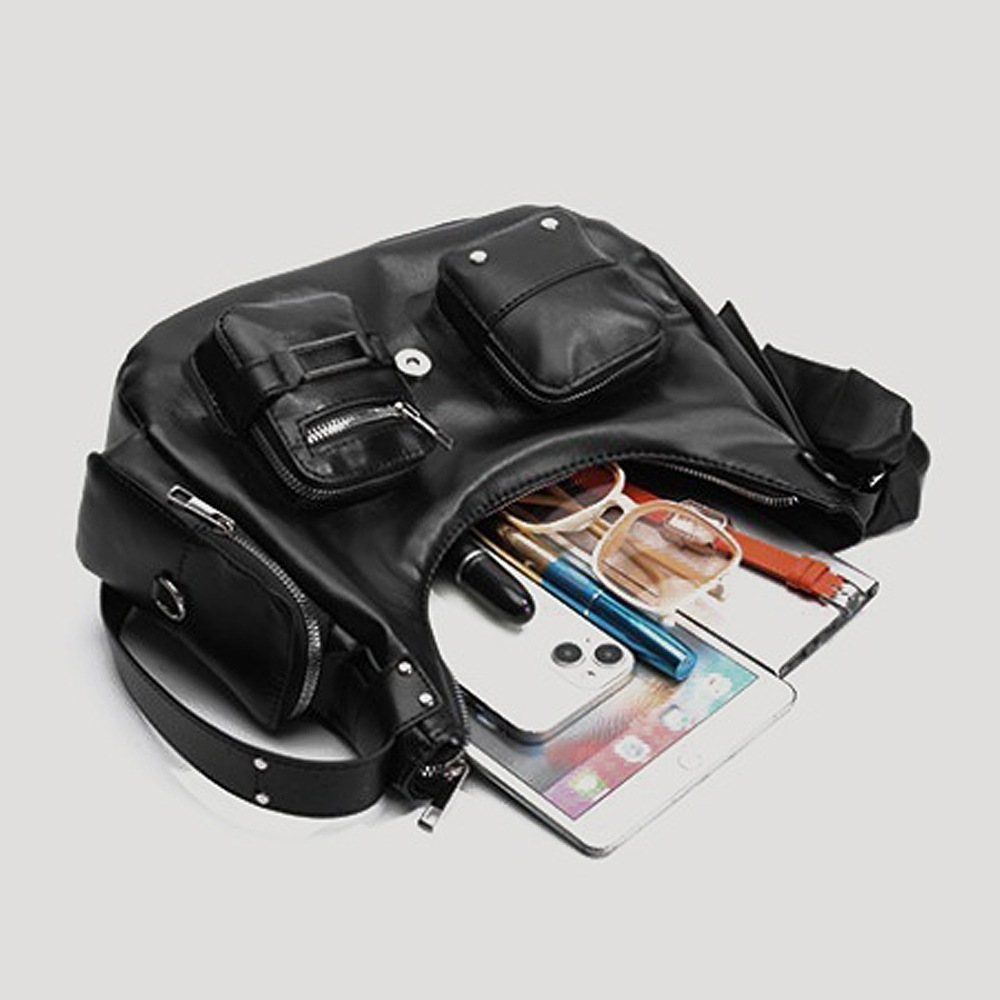 ベルトデザイン ショルダーバッグ