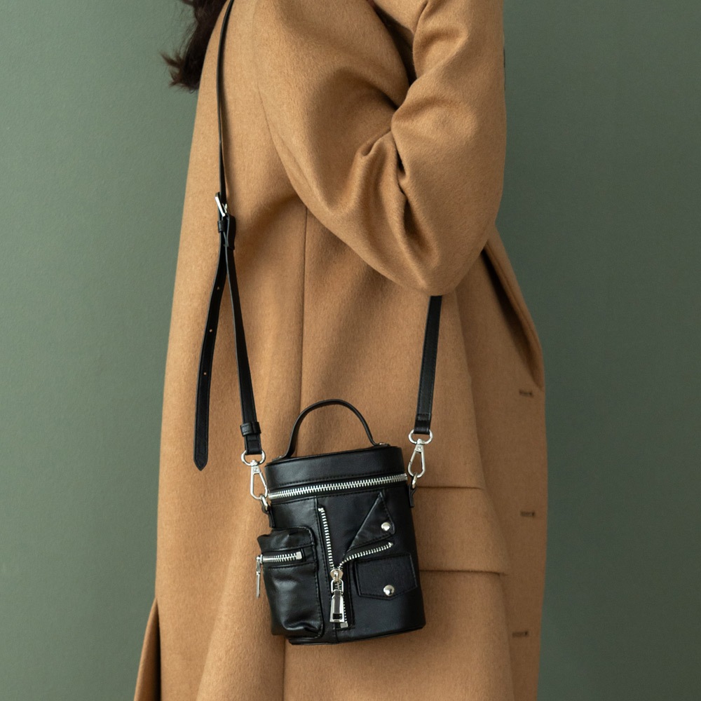 【20％OFFクーポン／最大35％OFF】DEVICE ライダース バニティ ショルダーバッグ 