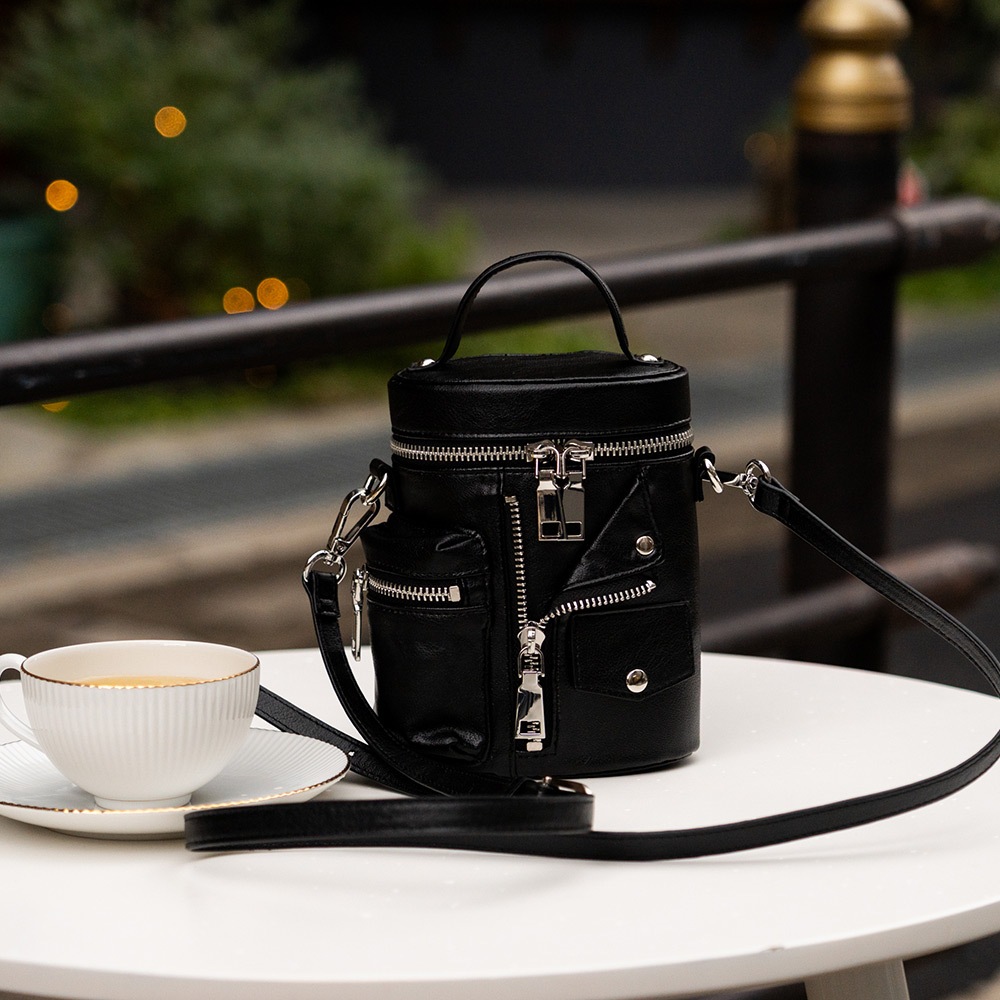 【20％OFFクーポン／最大35％OFF】DEVICE ライダース バニティ ショルダーバッグ 