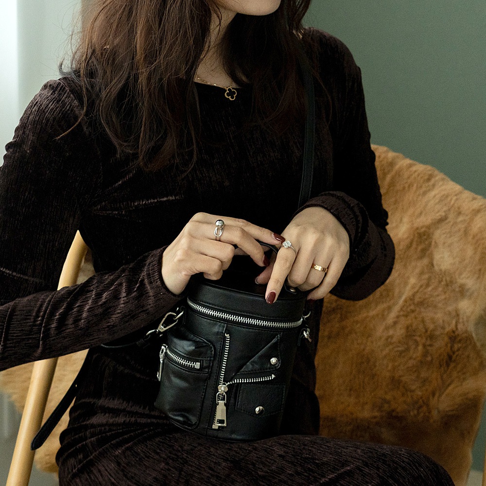 【20％OFFクーポン／最大35％OFF】DEVICE ライダース バニティ ショルダーバッグ 