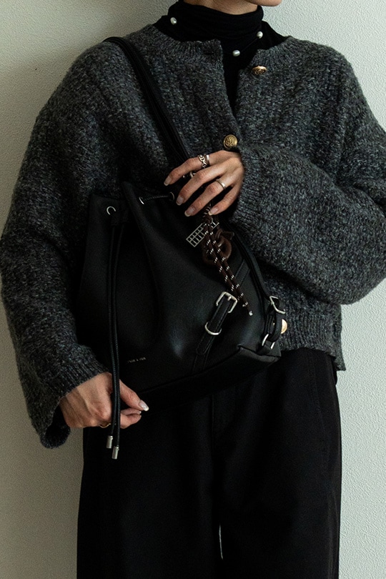 【2/2正午販売～】★先行受注特典50％OFF★3way ドローストリングバッグ 巾着 バッグ リュック ショルダーバッグ ハンドバッグ レディース 大人 レザー 調 大容量 2way 巾着バッグ バックパック 肩掛け 通勤 通学 お出かけ 旅行 おしゃれ かわいい きれいめ モード カジュアル ヴィンテージ風 チャーム付き