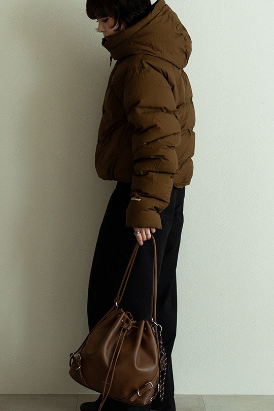 【2/2正午販売～】★先行受注特典50％OFF★3way ドローストリングバッグ 巾着 バッグ リュック ショルダーバッグ ハンドバッグ レディース 大人 レザー 調 大容量 2way 巾着バッグ バックパック 肩掛け 通勤 通学 お出かけ 旅行 おしゃれ かわいい きれいめ モード カジュアル ヴィンテージ風 チャーム付き