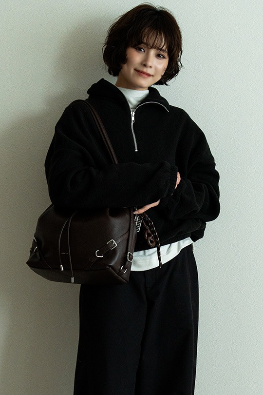 【2/2正午販売～】★先行受注特典50％OFF★3way ドローストリングバッグ 巾着 バッグ リュック ショルダーバッグ ハンドバッグ レディース 大人 レザー 調 大容量 2way 巾着バッグ バックパック 肩掛け 通勤 通学 お出かけ 旅行 おしゃれ かわいい きれいめ モード カジュアル ヴィンテージ風 チャーム付き