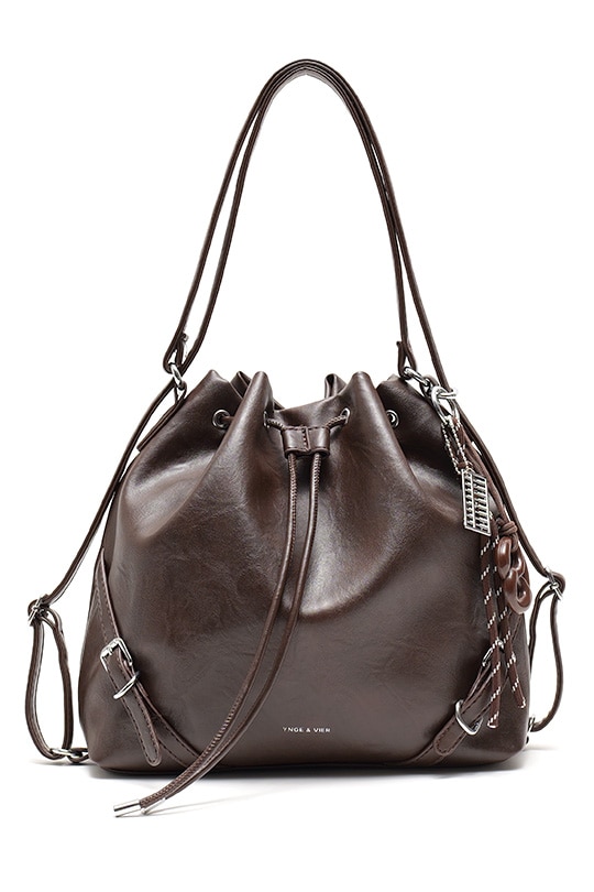 【2/2正午販売～】★先行受注特典50％OFF★3way ドローストリングバッグ 巾着 バッグ リュック ショルダーバッグ ハンドバッグ レディース 大人 レザー 調 大容量 2way 巾着バッグ バックパック 肩掛け 通勤 通学 お出かけ 旅行 おしゃれ かわいい きれいめ モード カジュアル ヴィンテージ風 チャーム付き