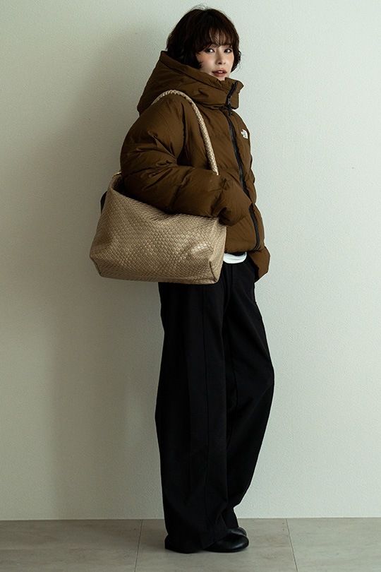 【3/2正午販売～】★先行受注特典52％OFF★編み込み風 ソフト トートバッグ イントレチャート バッグ レディース ホーボーバッグ 編み込み ワンショルダーバッグ ブラック 黒 A4 大容量 軽量 メッシュバッグ 肩掛け 通勤 通学 トートバッグ トートバッグ おしゃれ かわいい