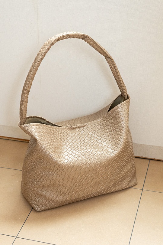 【3/2正午販売～】★先行受注特典52％OFF★編み込み風 ソフト トートバッグ イントレチャート バッグ レディース ホーボーバッグ 編み込み ワンショルダーバッグ ブラック 黒 A4 大容量 軽量 メッシュバッグ 肩掛け 通勤 通学 トートバッグ トートバッグ おしゃれ かわいい