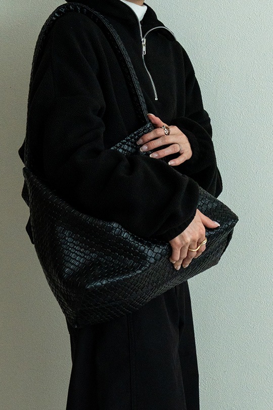【3/2正午販売～】★先行受注特典52％OFF★編み込み風 ソフト トートバッグ イントレチャート バッグ レディース ホーボーバッグ 編み込み ワンショルダーバッグ ブラック 黒 A4 大容量 軽量 メッシュバッグ 肩掛け 通勤 通学 トートバッグ トートバッグ おしゃれ かわいい