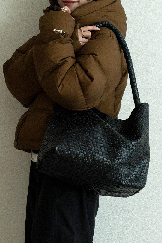 【3/2正午販売～】★先行受注特典52％OFF★編み込み風 ソフト トートバッグ イントレチャート バッグ レディース ホーボーバッグ 編み込み ワンショルダーバッグ ブラック 黒 A4 大容量 軽量 メッシュバッグ 肩掛け 通勤 通学 トートバッグ トートバッグ おしゃれ かわいい