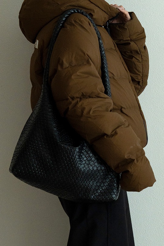 【3/2正午販売～】★先行受注特典52％OFF★編み込み風 ソフト トートバッグ イントレチャート バッグ レディース ホーボーバッグ 編み込み ワンショルダーバッグ ブラック 黒 A4 大容量 軽量 メッシュバッグ 肩掛け 通勤 通学 トートバッグ トートバッグ おしゃれ かわいい