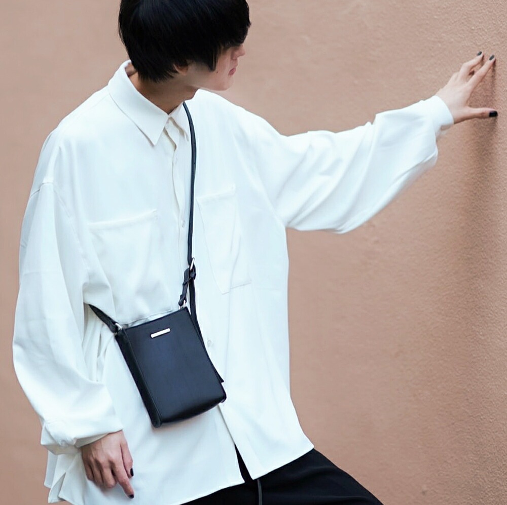 ミニショルダーバッグ ショルダーバッグ メンズ レディース ブランド 斜めがけ かわいい アウトドア おしゃれ おすすめ 韓国 軽い 縦型 大人 小さめ 軽量 通勤バッグ 斜め掛け ミニバッグ ショルダー 黒 本革 レザー バッグ