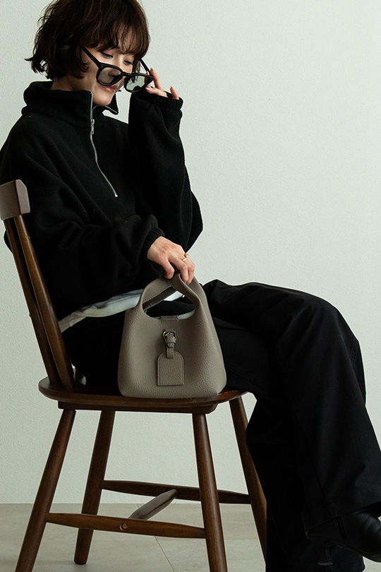 【3/2正午販売～】★先行受注特典55％OFF★ソフトスクエア 2WAY ミニ ハンドバッグ(ポーチ付き) 2WAY キューブバッグ ショルダーバッグ ポーチ付き レディース ハンドバッグ バケツバッグ 斜めがけ 肩掛け フェイクレザー シボ加工 大容量 軽量 鞄 通勤 通学 フォーマル カジュアル