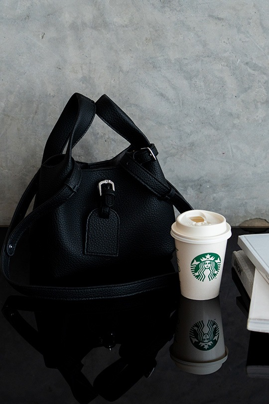 【3/2正午販売～】★先行受注特典55％OFF★ソフトスクエア 2WAY ミニ ハンドバッグ(ポーチ付き) 2WAY キューブバッグ ショルダーバッグ ポーチ付き レディース ハンドバッグ バケツバッグ 斜めがけ 肩掛け フェイクレザー シボ加工 大容量 軽量 鞄 通勤 通学 フォーマル カジュアル