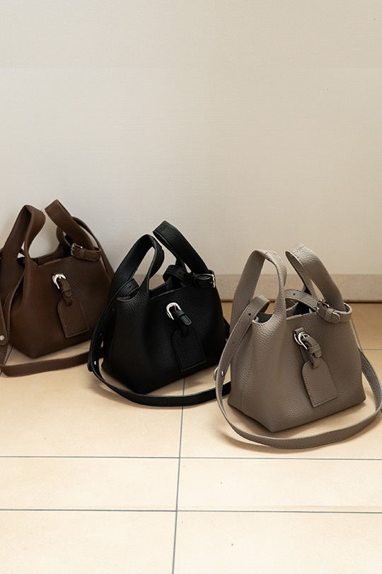 【3/2正午販売～】★先行受注特典55％OFF★ソフトスクエア 2WAY ミニ ハンドバッグ(ポーチ付き) 2WAY キューブバッグ ショルダーバッグ ポーチ付き レディース ハンドバッグ バケツバッグ 斜めがけ 肩掛け フェイクレザー シボ加工 大容量 軽量 鞄 通勤 通学 フォーマル カジュアル