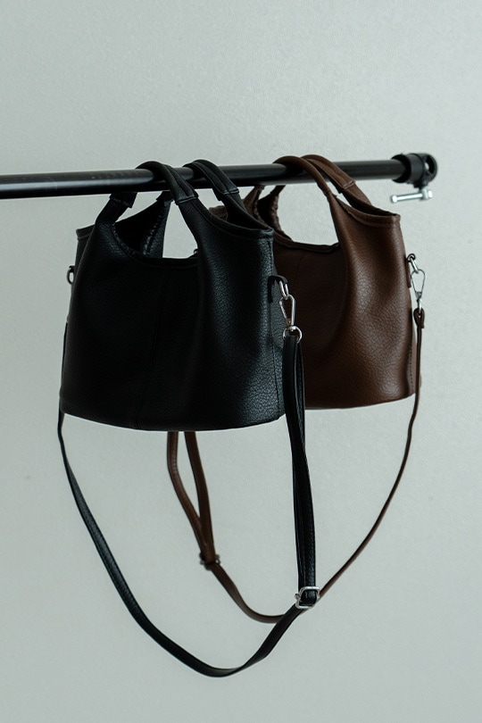 【2/2正午販売～】★先行受注特典50％OFF★ラウンドハンドル 2WAY ミニトートバッグ(ポーチ付き) トートバッグ おしゃれ かわいい モード エッジィ スターチャーム付 高見え レザー調