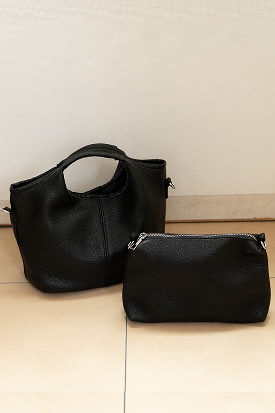 【2/2正午販売～】★先行受注特典50％OFF★ラウンドハンドル 2WAY ミニトートバッグ(ポーチ付き) トートバッグ おしゃれ かわいい モード エッジィ スターチャーム付 高見え レザー調