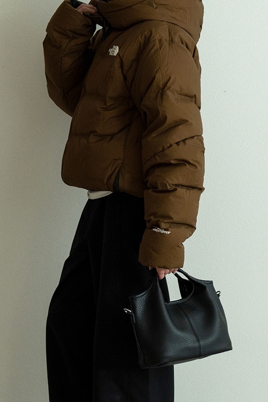 【2/2正午販売～】★先行受注特典50％OFF★ラウンドハンドル 2WAY ミニトートバッグ(ポーチ付き) トートバッグ おしゃれ かわいい モード エッジィ スターチャーム付 高見え レザー調