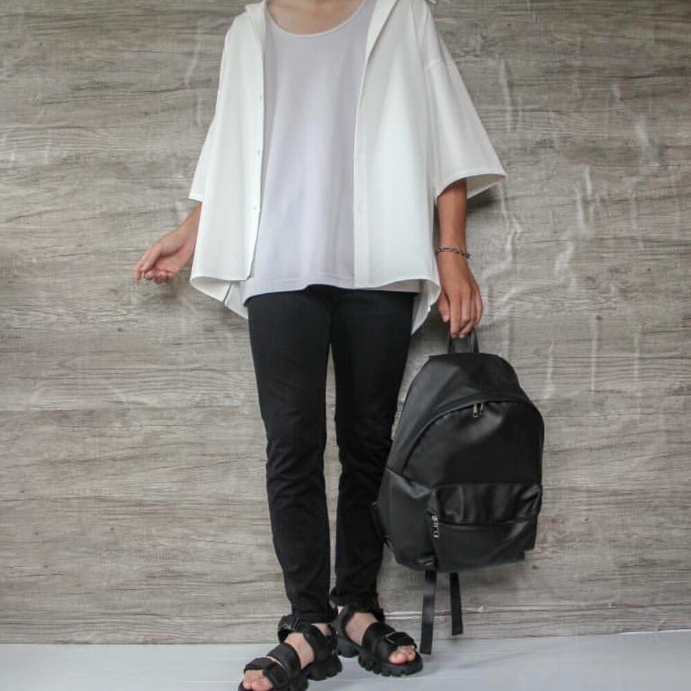 リュック レディース リュックサック おしゃれ マザーズ 無地 背面ファスナー ブランド マザーズバッグ ママリュック 大学生 通勤 女性 高校生 シンプル 大人 通学 女子 大容量 a4 レディース バック ビジネス ビジネスリュック