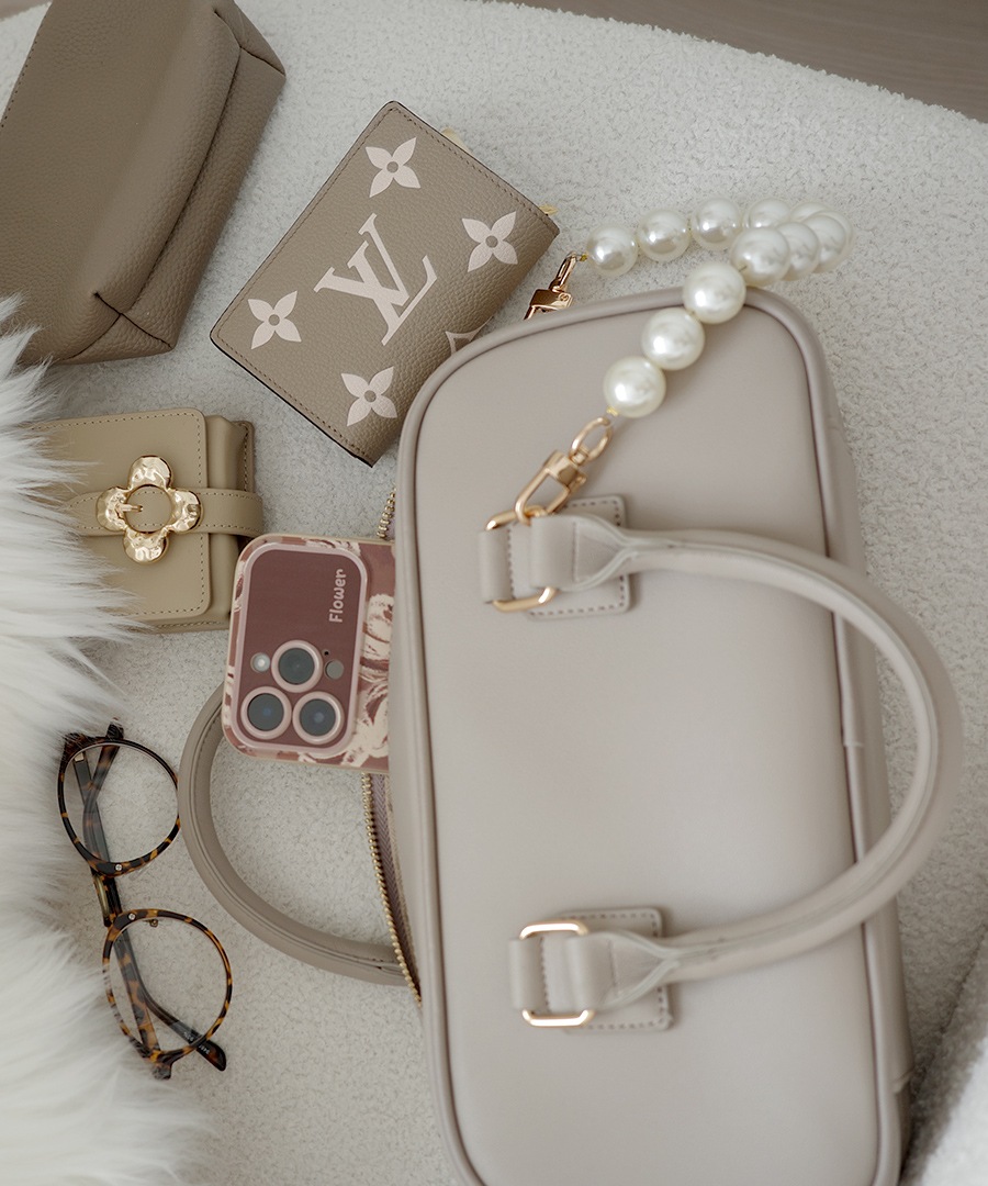 2026SS【maikoday×CrossChramコラボ】REAIMER パール調チャーム付き 2way ボストンバッグ ミニボストン トートバッグ ハンドバッグ レディース 旅行 大容量 おしゃれ ブランド 通勤 レトロ 高見え 横長 上質 肩掛け 大きめ 大人 バッグ 通勤バッグ