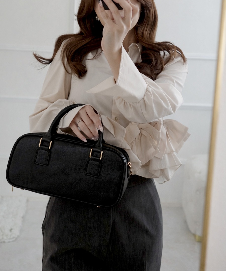 2026SS【maikoday×CrossChramコラボ】REAIMER パール調チャーム付き 2way ボストンバッグ ミニボストン トートバッグ ハンドバッグ レディース 旅行 大容量 おしゃれ ブランド 通勤 レトロ 高見え 横長 上質 肩掛け 大きめ 大人 バッグ 通勤バッグ