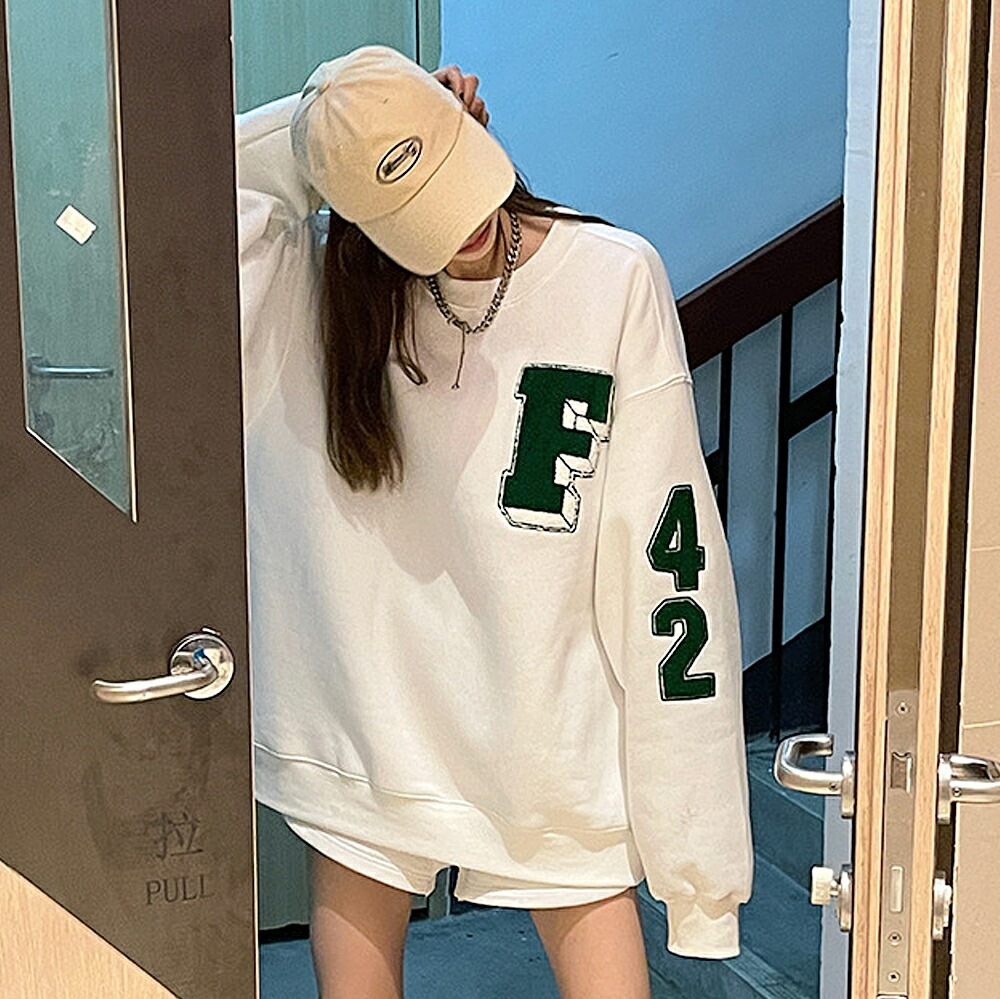 Cross charm official store | トレーナー 長袖 オーバーサイズ