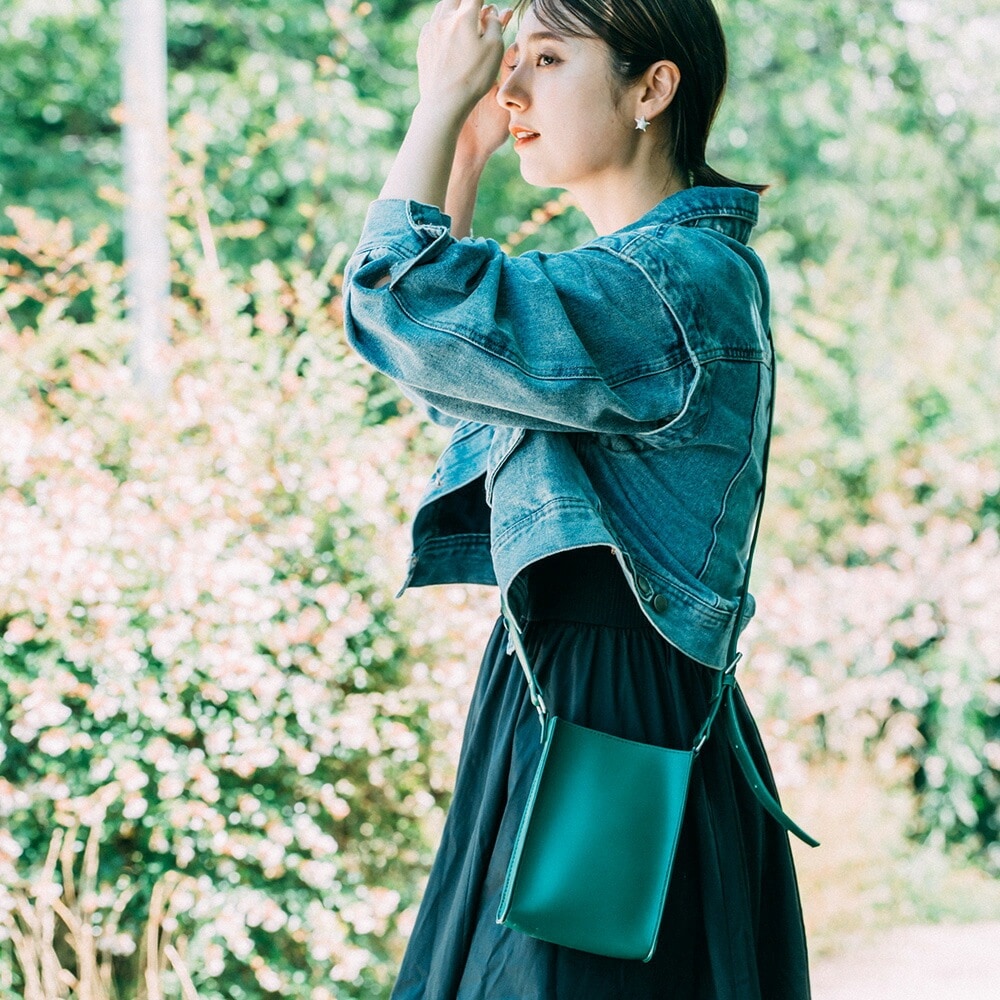 ショルダーバッグ レディース メンズ 斜めがけ 大人 ブランド 小さめ おしゃれ カジュアル 黒 軽量 シンプル 斜めがけバッグ ミニ サコッシュ ミニショルダーバッグ ミニバッグ コンパクト 肩掛け 縦型 ミニショルダーバック バッグ