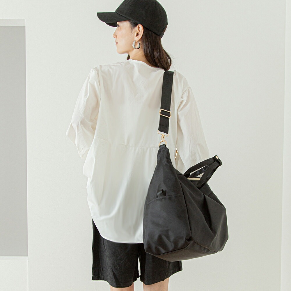 ラッシュガード 体型カバー 水着 おしゃれ ママ レディース UVケア 水陸両用 ブラウス トップス 接触冷感 速乾 着やせ おしゃれ かわいい カバーアップ 薄手 日焼け防止 オーバーサイズ レジャー 二の腕 川遊び 海水浴 プール 30代 40代