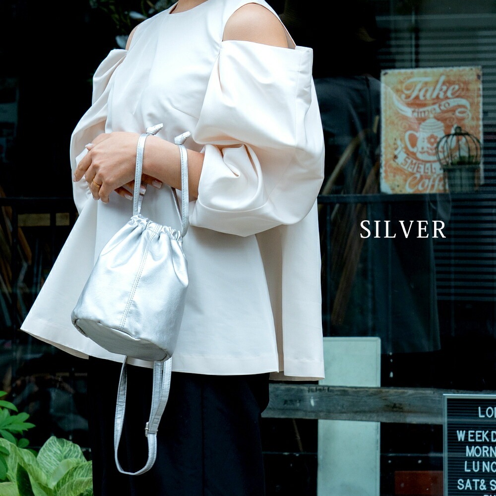 巾着 バッグ ポーチ ショルダーバッグ ブランド Rename バック レディース 大人 フェイクレザー 軽量 おしゃれ 手持ち ワンショルダーバッグ コラボ 肩掛け 可愛い 斜め掛けバッグ シンプル