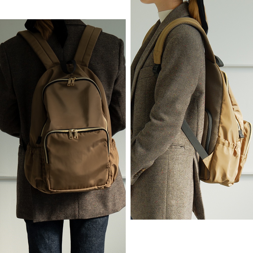 Rename ゴールドファスナーマルチポケット デイバッグ